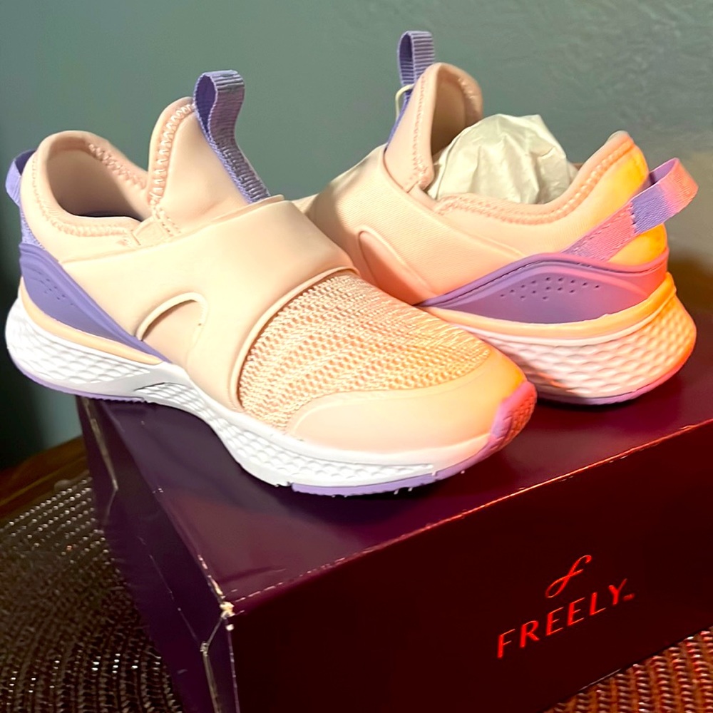 Girls Freely shoes